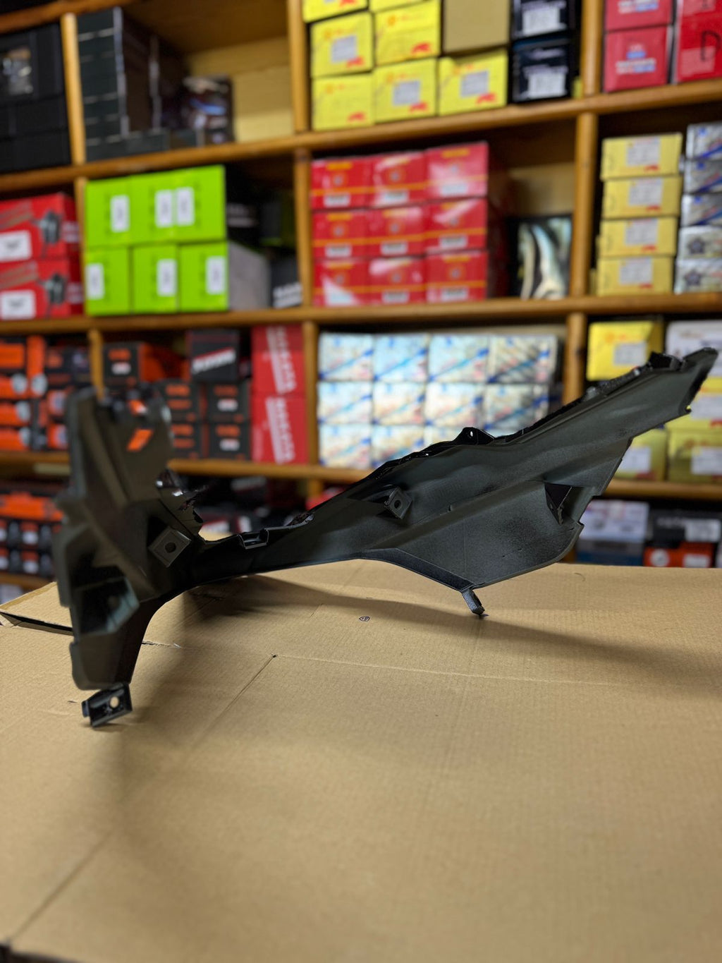 CACH FAR SYM NHT BLACK